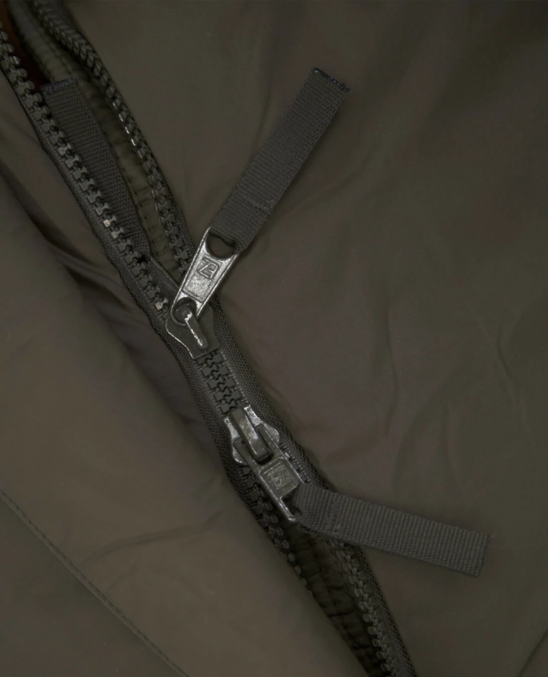 Carinthia Defence 4 220 X-long 8 Carinthia Defence 4 220 X-long – Bild 6