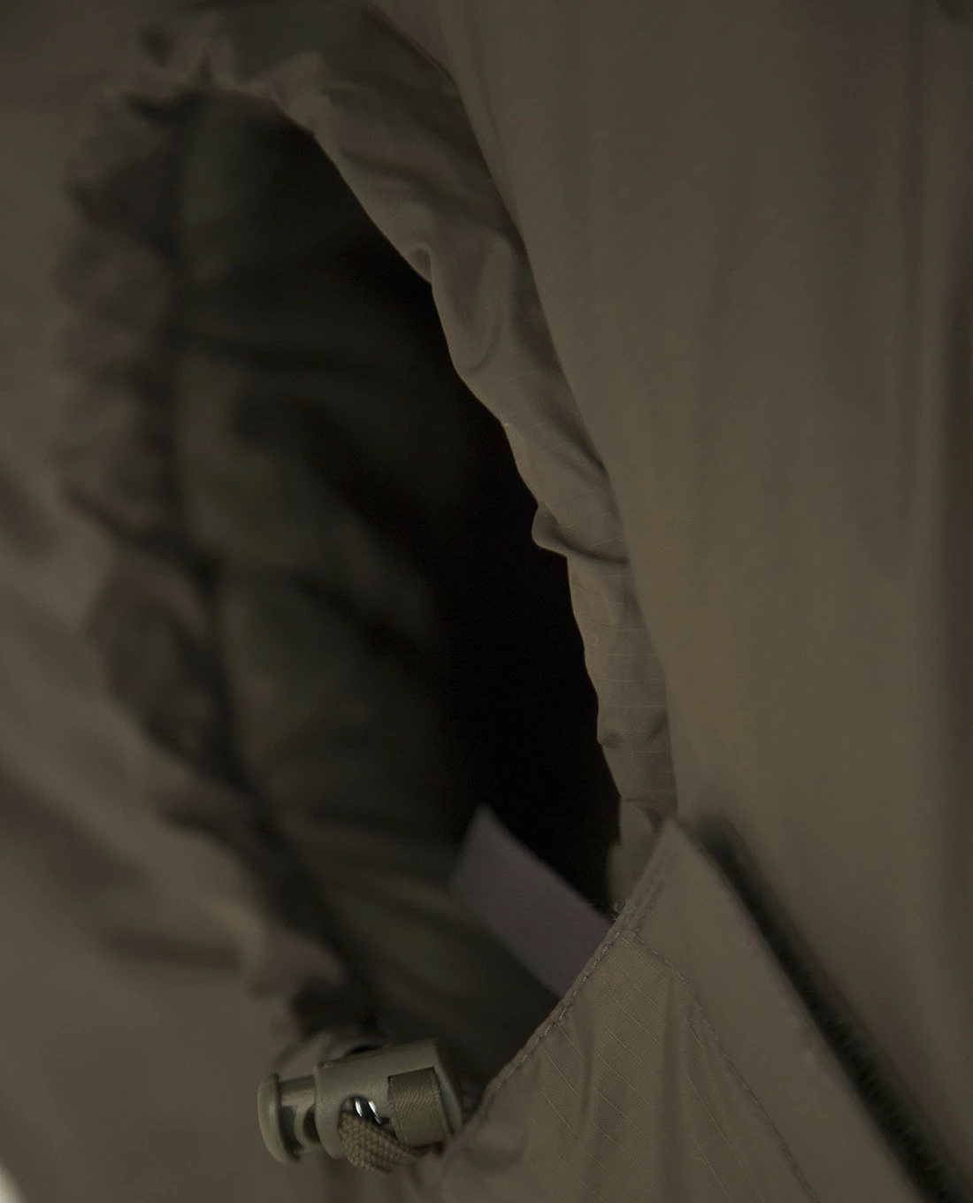 Carinthia Defence 6 Olive 5 Carinthia Defence 6 Olive – Bild 3