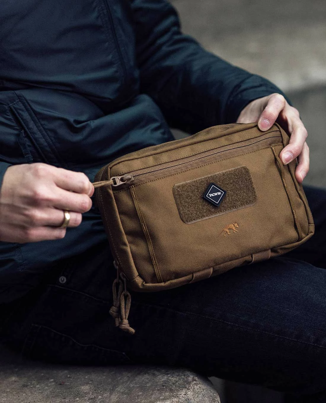 Tasmanian Tiger TT Tac Pouch 8.1 Hip IRR Steingrau Oliv 12 Tasmanian Tiger TT Tac Pouch 8.1 Hip IRR Steingrau Oliv – Bild 10